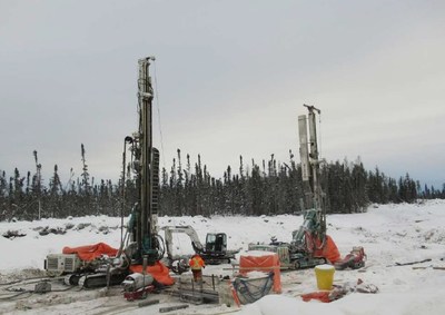 Setting Up Jet Grouting and Pre-Drilling Rigs (CNW Group/[nxtlink id=